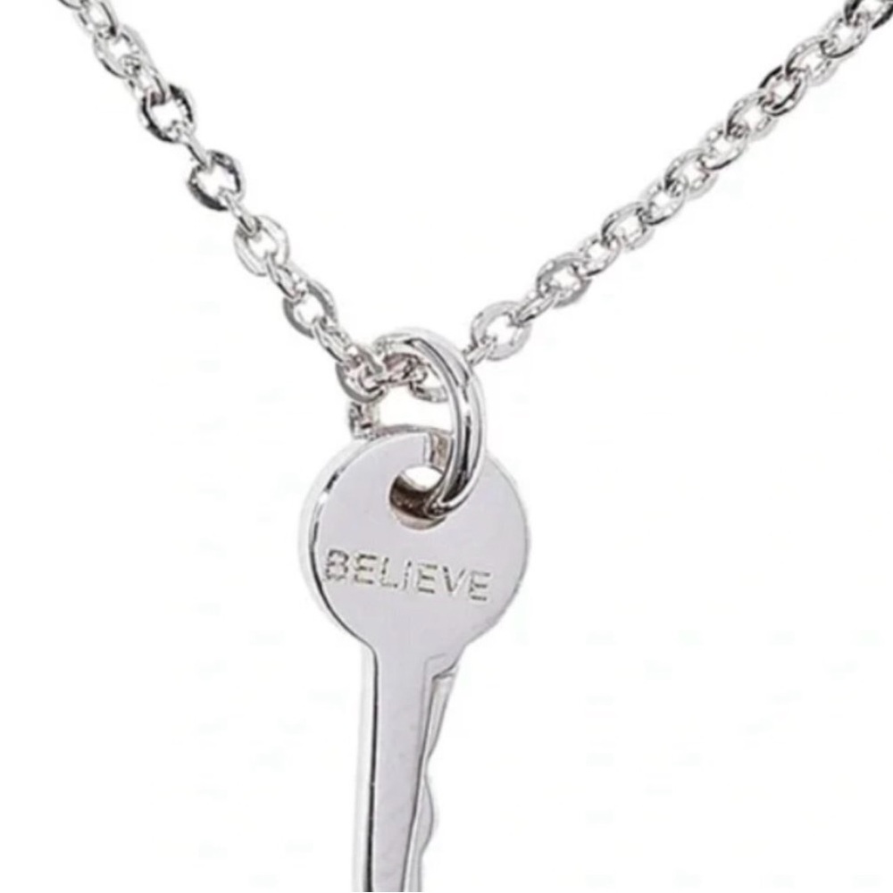 TGK Delicate Silver Key Pendant Necklace - Silver